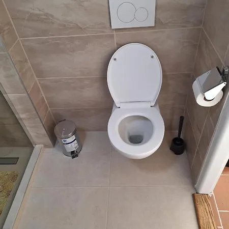 Апартаменты Large Flat With Two Bedrooms In The Old Town